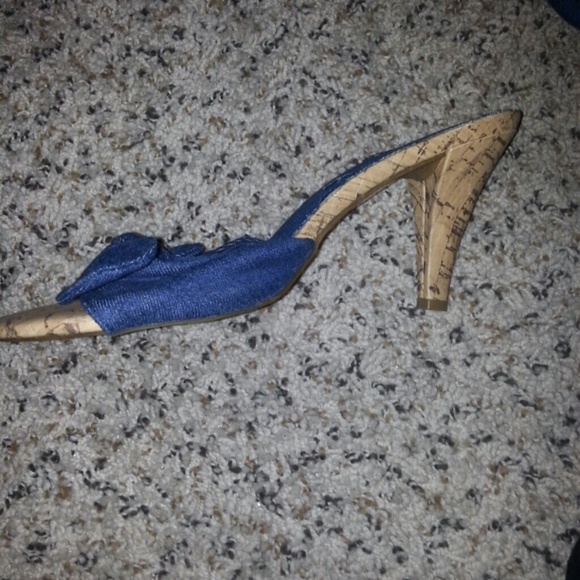 Bundle - Picture 2 of 4