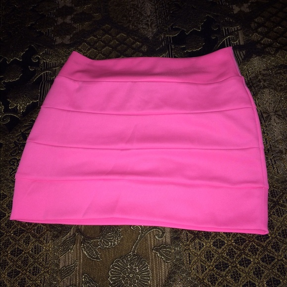 Pink mini skirt💕