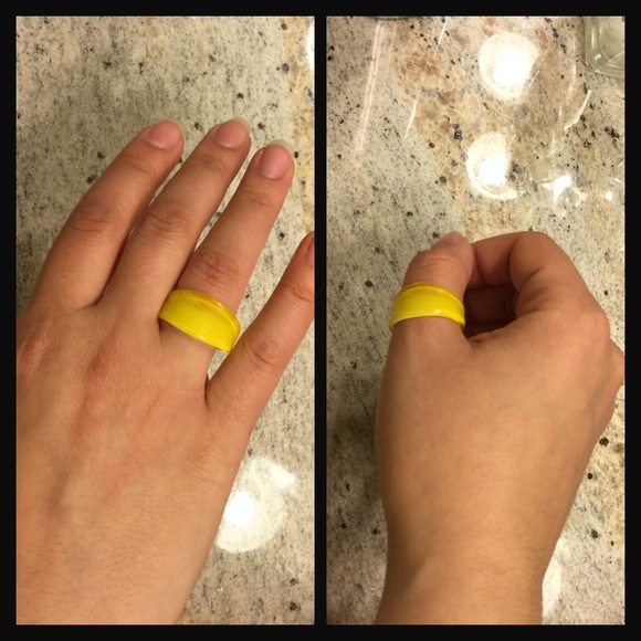 Yellow Ring - Offers R Welcomed 😊 - Picture 1 of 4
