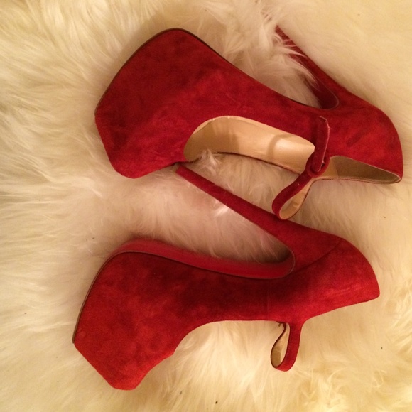 Christian Louboutin Shoes - Louboutin Lady Daffy - red suede platform pump