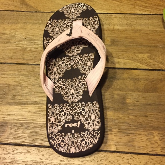 reef seaside flip flops