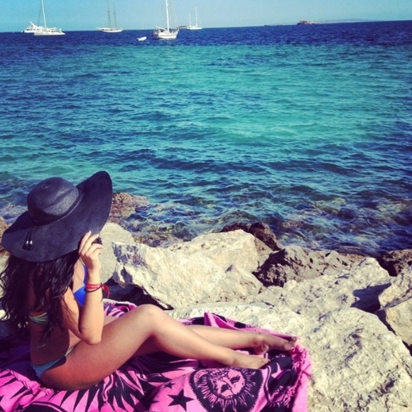 β¨Say Hi ππ¬ β¨ - Picture 2 of 8