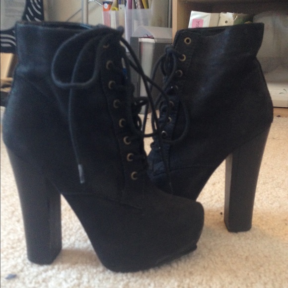 Aldo Boots - Picture 3 of 3