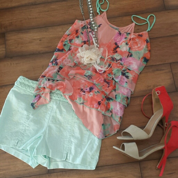 5/ $20Charlotte Russe Top tank and shorts size med