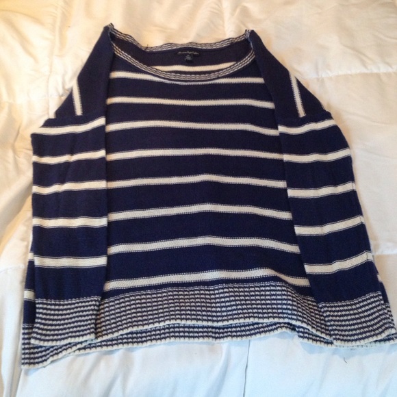 American eagle sweater