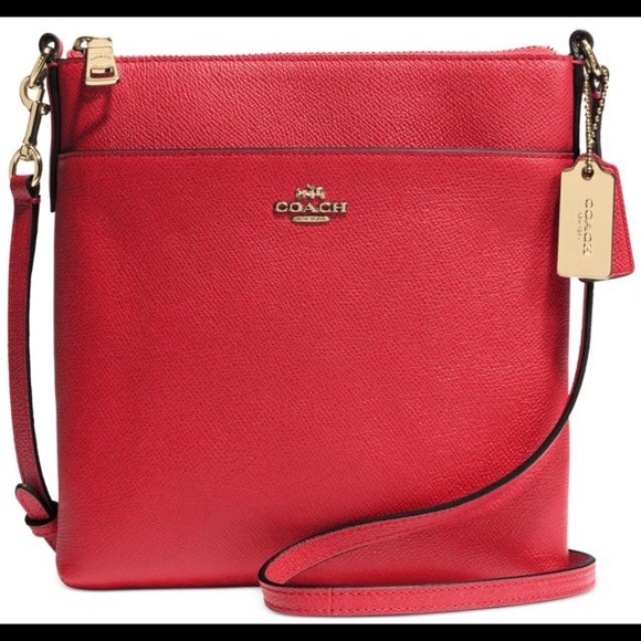 NWT Coach North South Leather Swing Pack MSRP$145