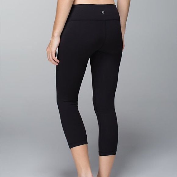 Lululemon Wunder Under Crops