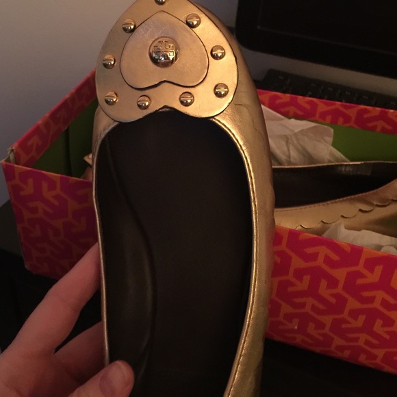 Tory Heart Flats