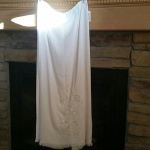 White summer skirt.