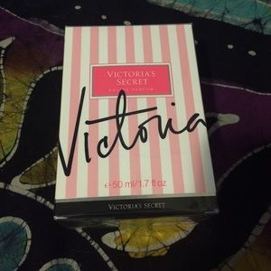 Victoria's Secret Victoria perfume brand new!