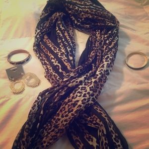Leopard print zara scarf
