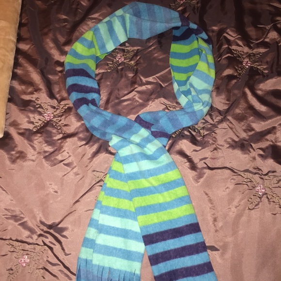 Scarf bundle💋 - Picture 2 of 2