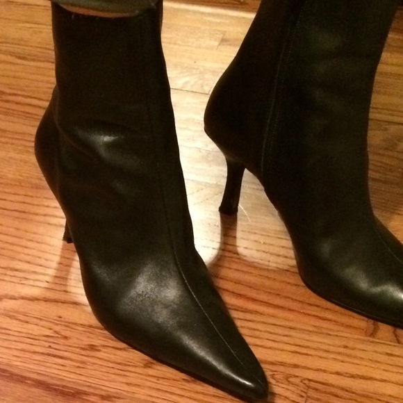Fantastic black leather booties