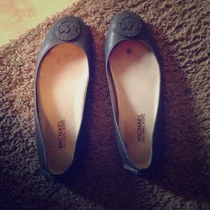 Michael kors grey flats