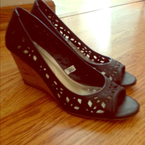 Black wedge sandals