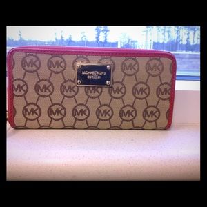 Michael Kors wallet