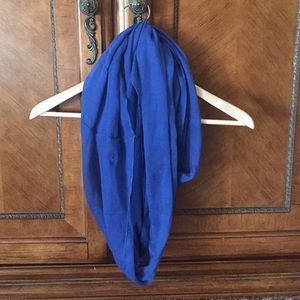 Infinity scarf