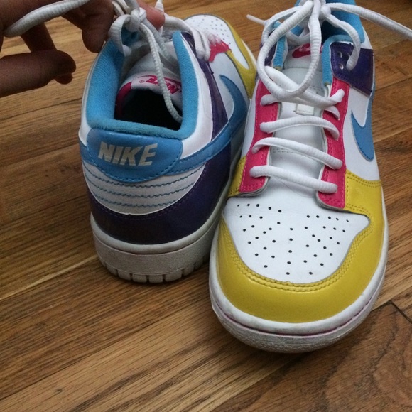 Nike sneakers, worn once - Picture 3 of 4