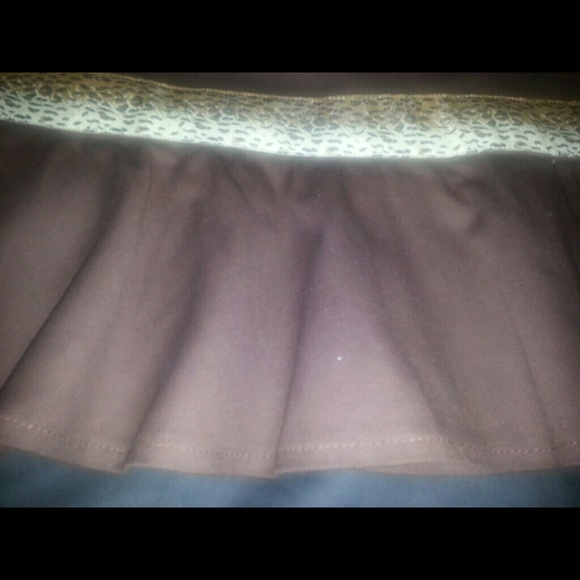 Short skirt - Picture 3 of 3