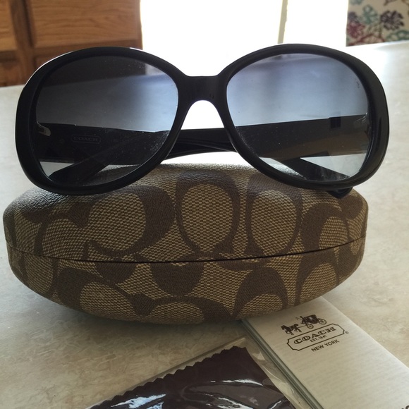 Coach black sunglasses with case and cloth