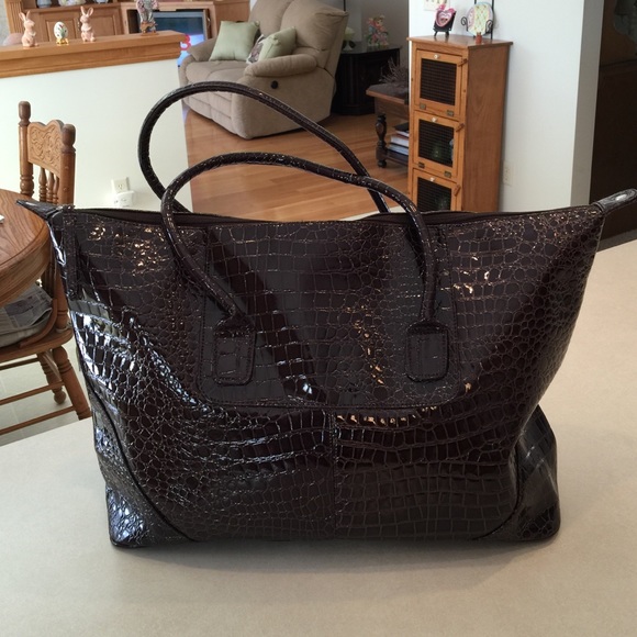 Handbags - Faux Alligator Tote