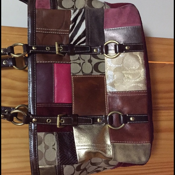 Authentic Coach Signature Patchwork Handbag - Picture 2 of 4