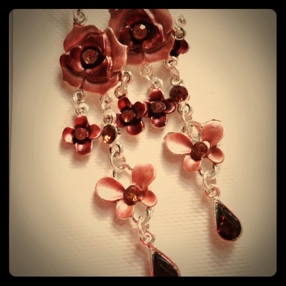 Vintage dangly earrings!!