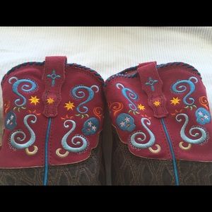 Ariat Hot Pink with Embroidery Boots- Youth 4