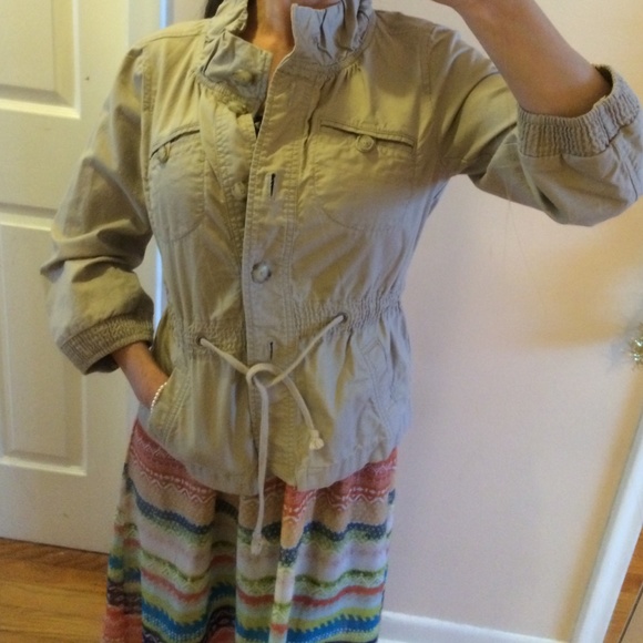 ANN TAYLOR LOFT beige safari style jacket - Picture 3 of 4