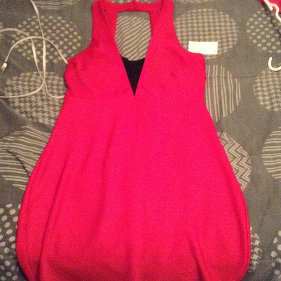 Pretty red short dress.