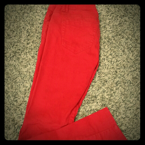 Red skinny jeans