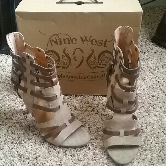 Nine West Vintage Collection open toed pumps