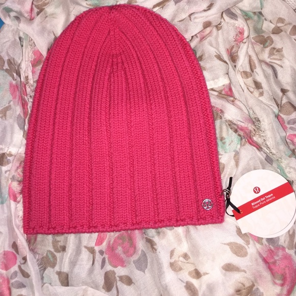 Lululemon Blissed Out Toque - Picture 2 of 3