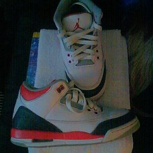 Jordan's 4
