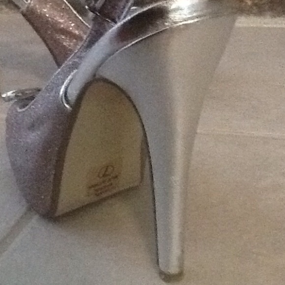 Sparkly Glitter High Heels - Picture 4 of 4