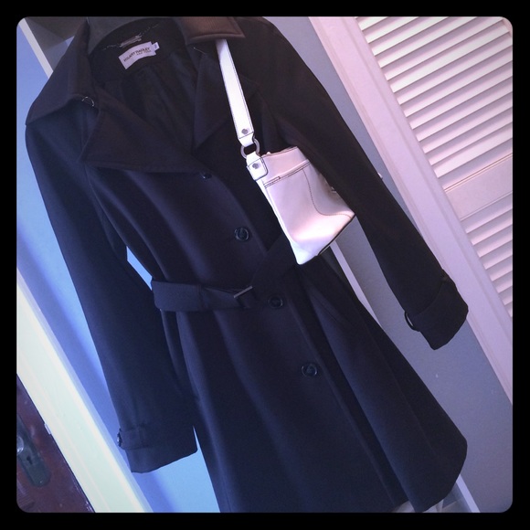 Superb quality classic black hooded trench coat