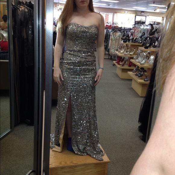 Prom dress! - Picture 2 of 2