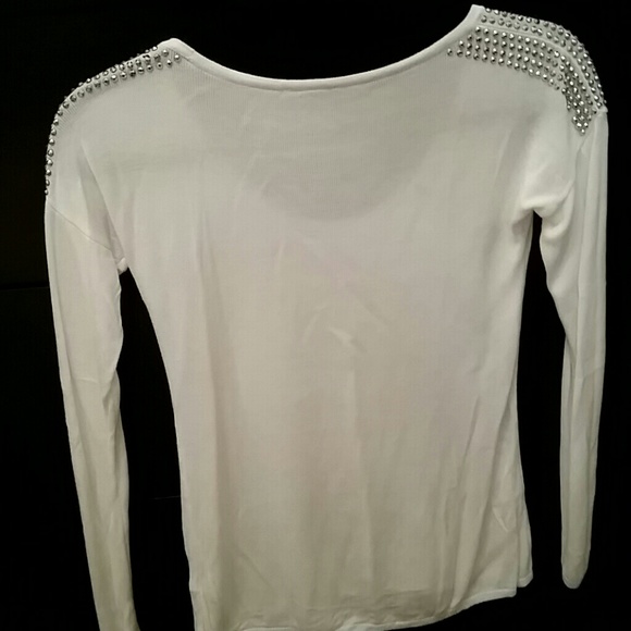 White sweater - Picture 3 of 4