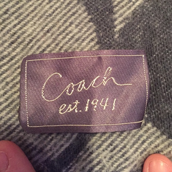 Authentic Coach Scarf - Picture 4 of 4