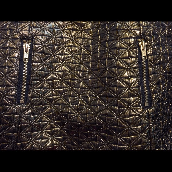 NWOT Topshop mini skirt. Very unique - Picture 4 of 4