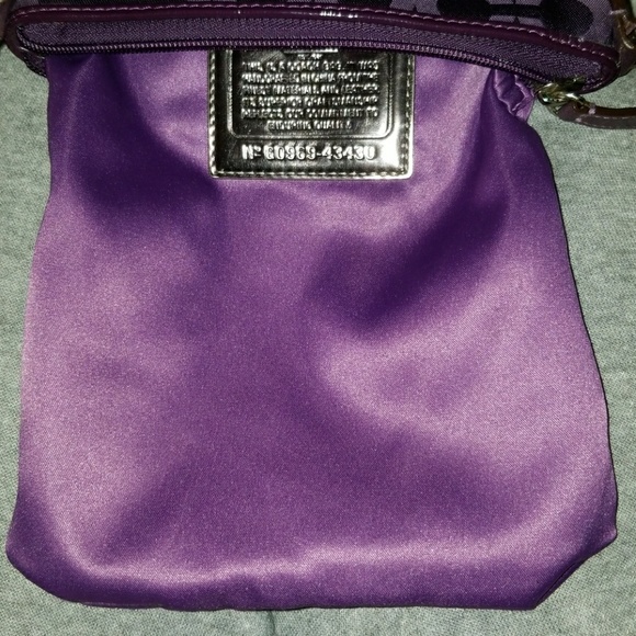 Coach Madison Signature OpArt Crossbody - Picture 4 of 8