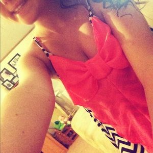 Pink bow cheveron shirt