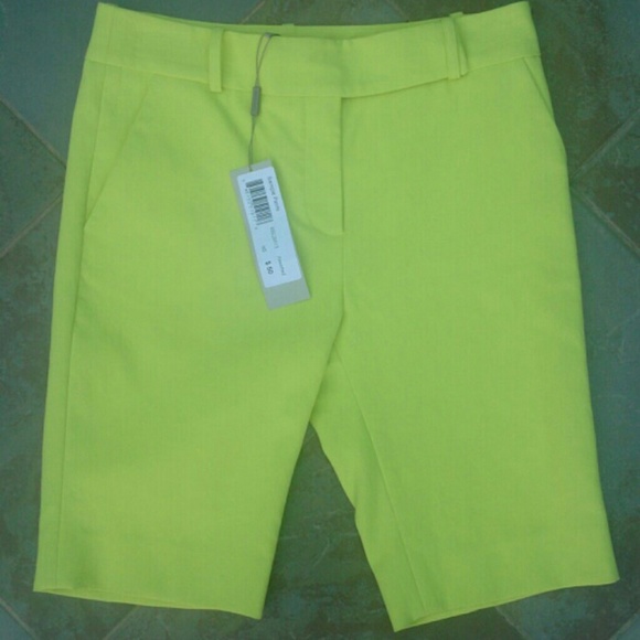 Cute Halston Heritage short pants!