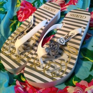 Guess Nautical flip flops