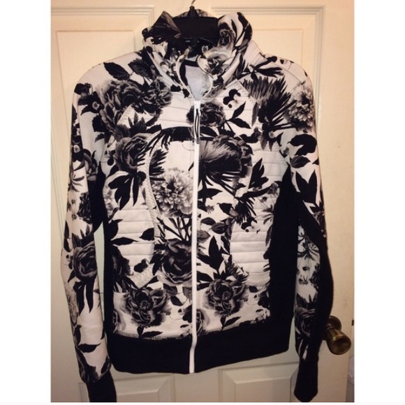 Lululemon Sea Breeze Winter Jacket