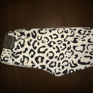 🔴Negotiable price🔴True religion. worn twice ..