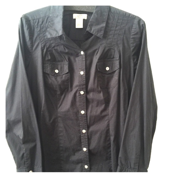 Black fitted dress shirt