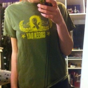 green day tshirt