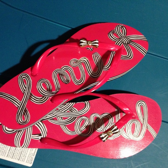 Henri bender flip flops