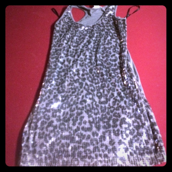 Sequin tank - Picture 1 of 3